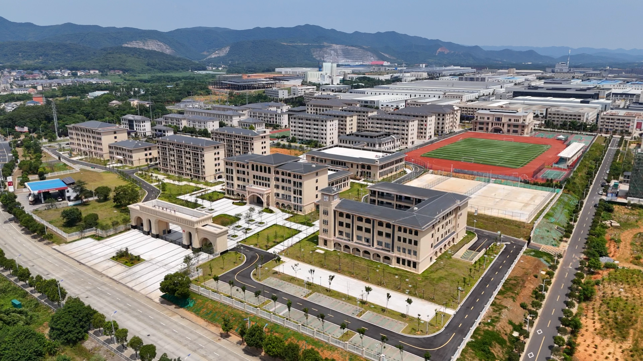 喜迎开学季｜公司德安县中等职业技术学校扩容工程正式投用