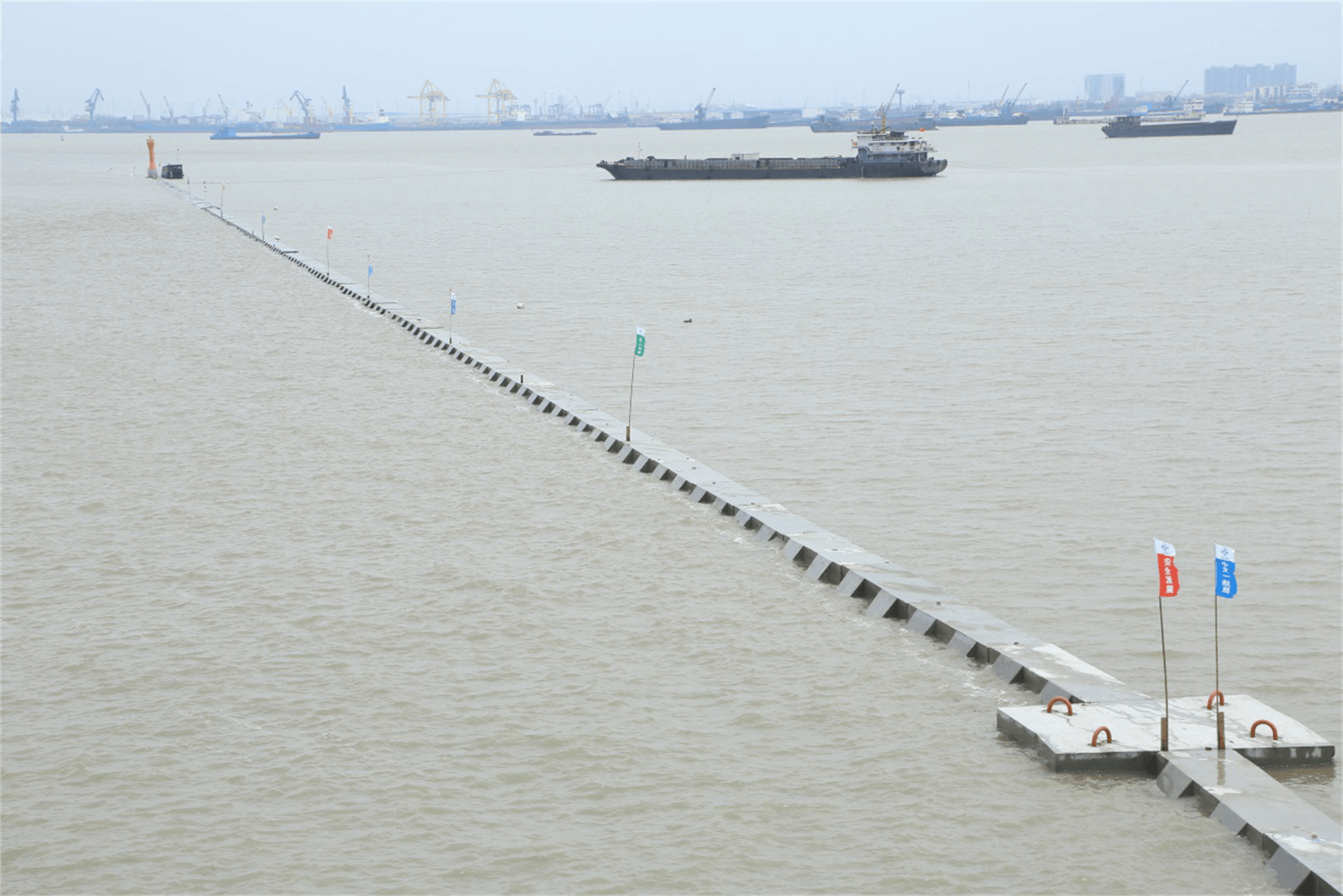长江南京以下12.5米深水航道建设工程一期工程（太仓~南通段）