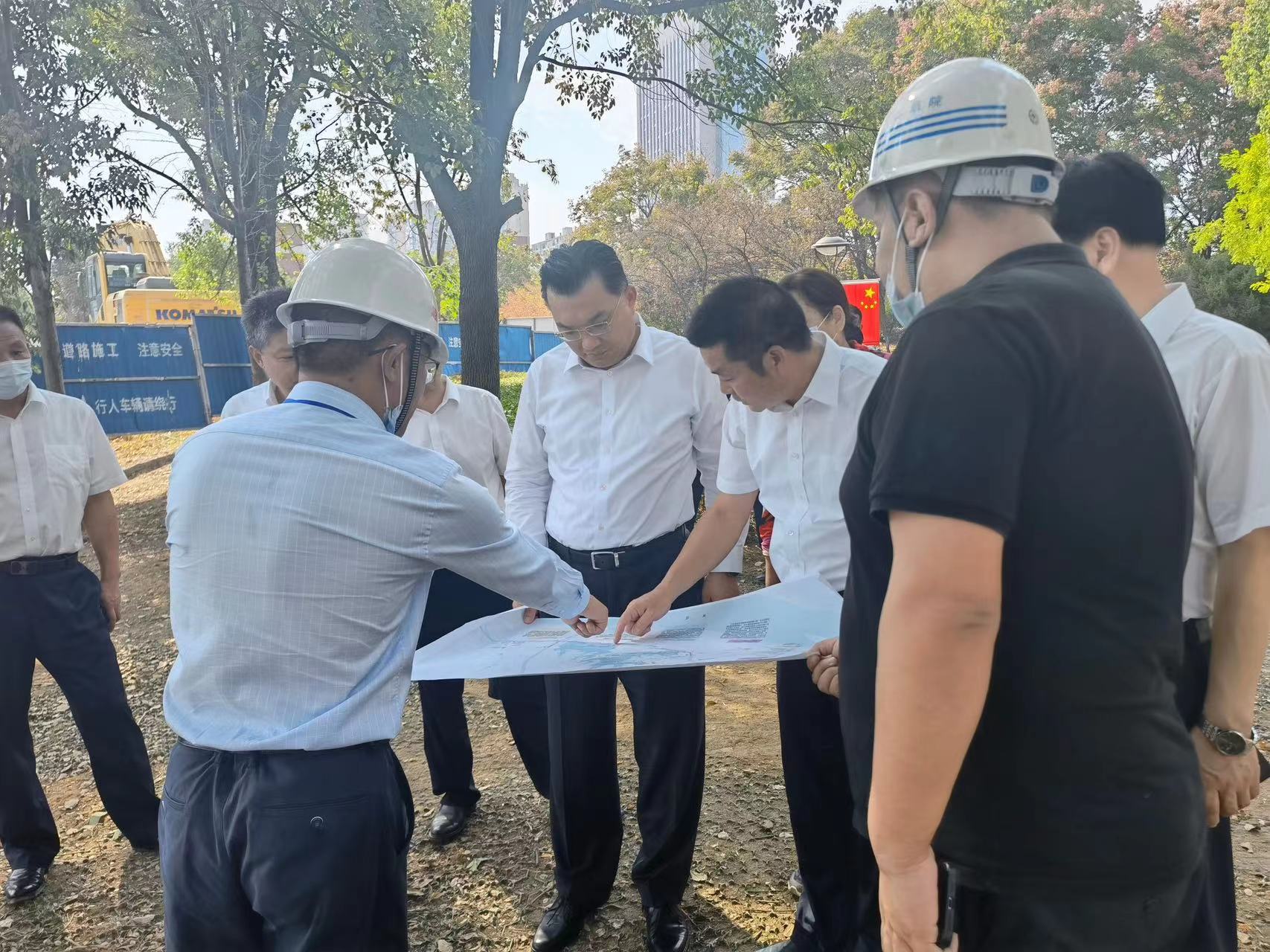 黄冈市市长李军杰到黄冈遗爱湖水环境综合治理工程调研 黄冈市市长李军杰到黄冈遗爱湖水环境综合治理工程调研