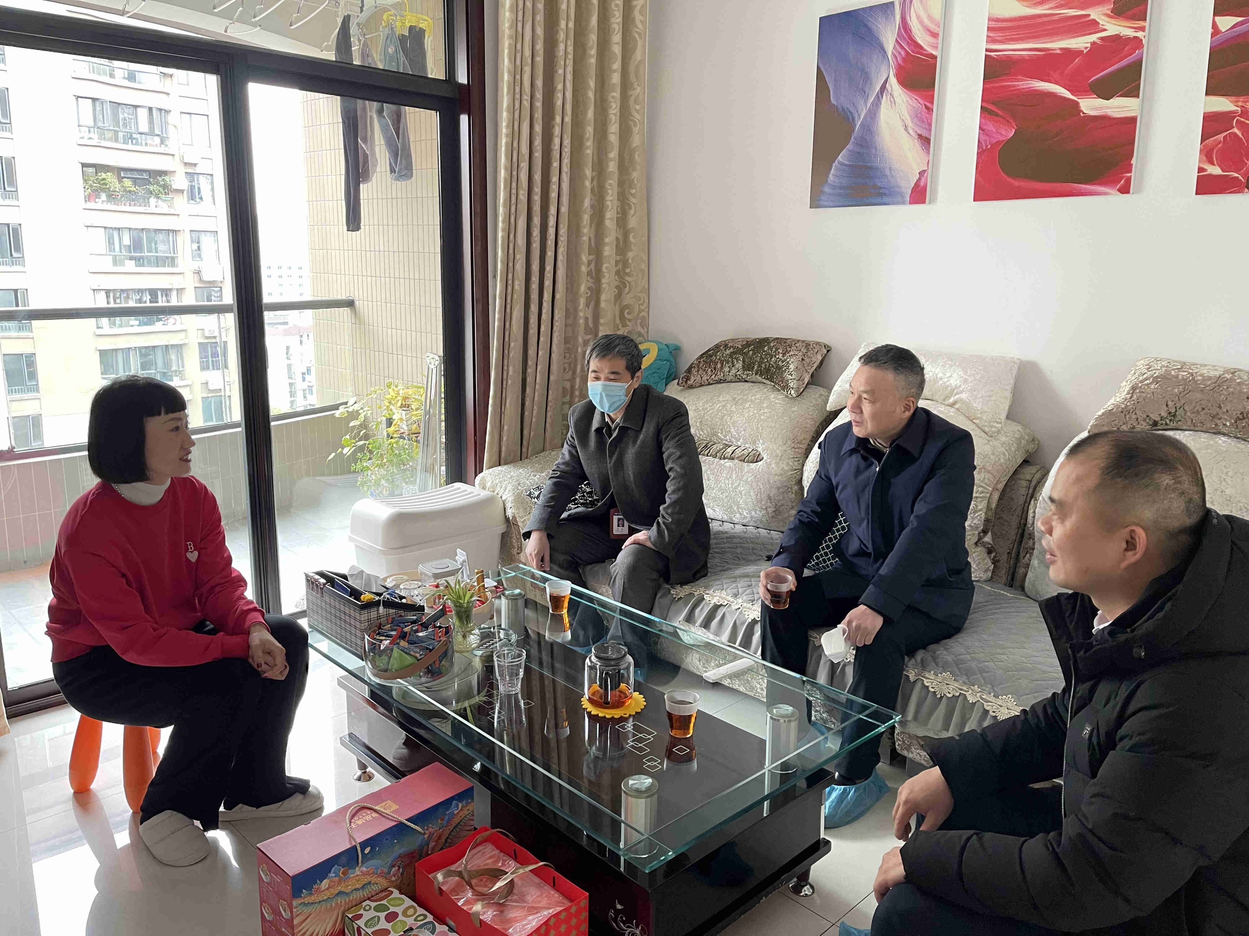 公司开展走访慰问海外员工家属活动 公司开展走访慰问海外员工家属活动