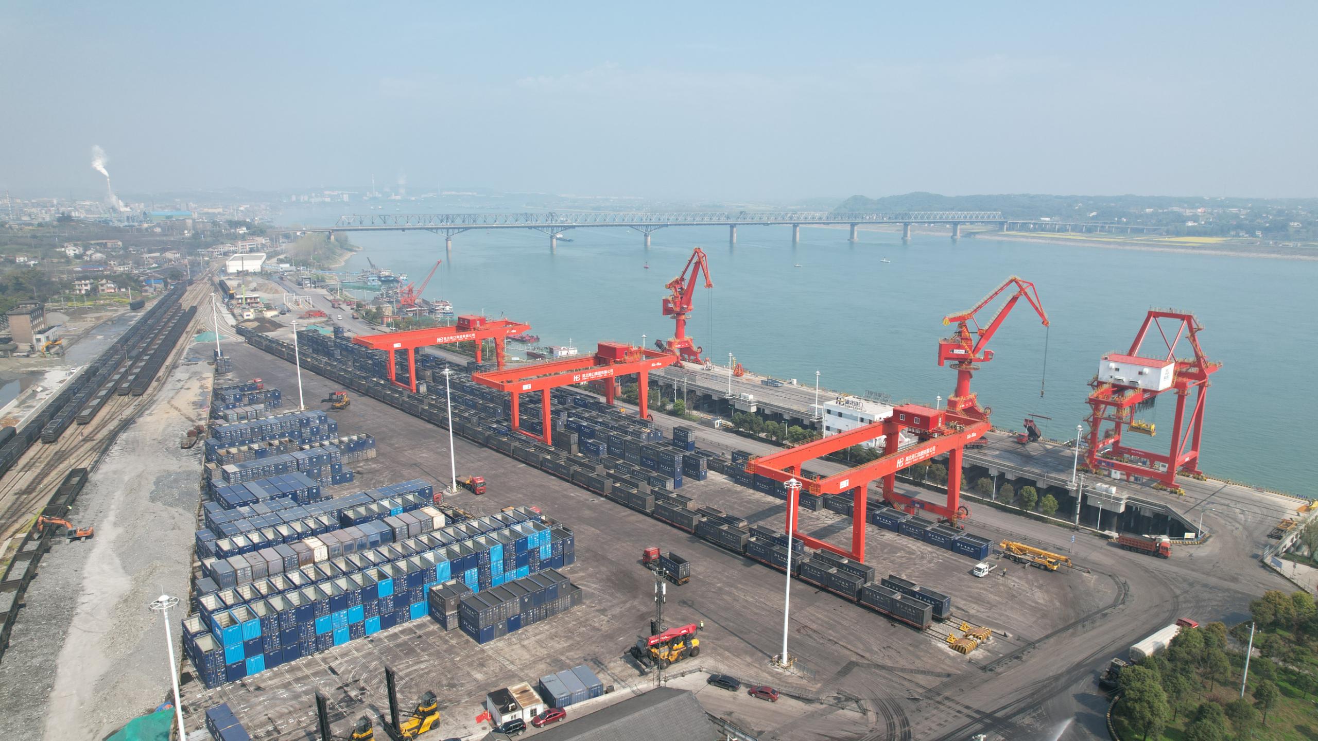 公司勘察设计监理的宜昌港宜都港区枝城作业区铁水联运码头一期工程通过竣工验收 公司勘察设计监理的宜昌港宜都港区枝城作业区铁水联运码头一期工程通过竣工验收